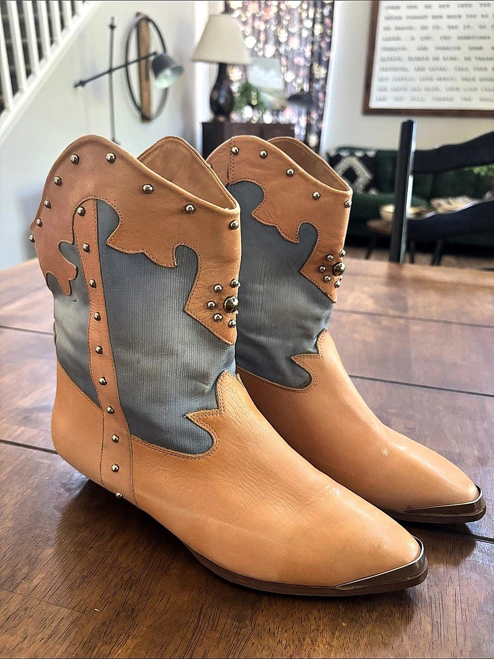 9 West Vintage Studded Western Heeled Leather Boots Brown & Blue US 9